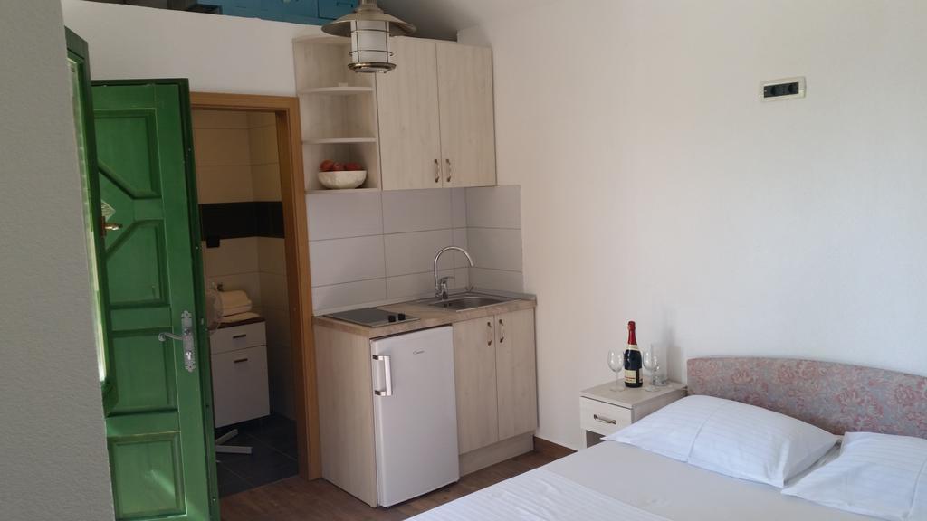 Apartments Vile Holiday Živogošće Kültér fotó