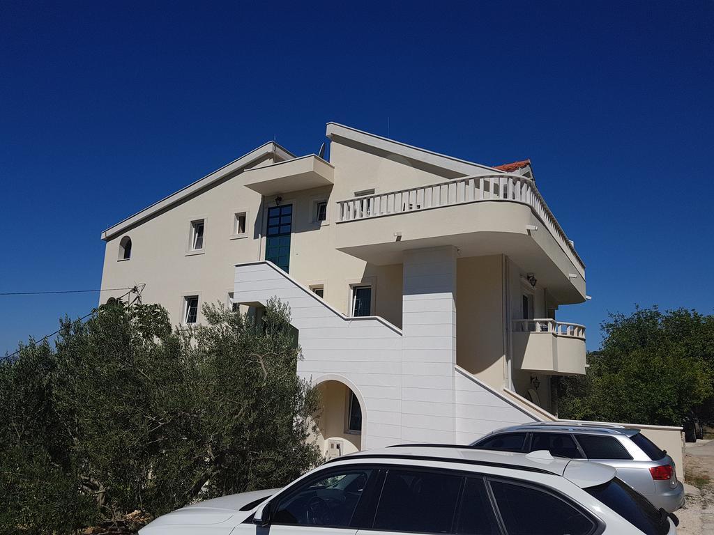 Apartments Vile Holiday Živogošće Kültér fotó