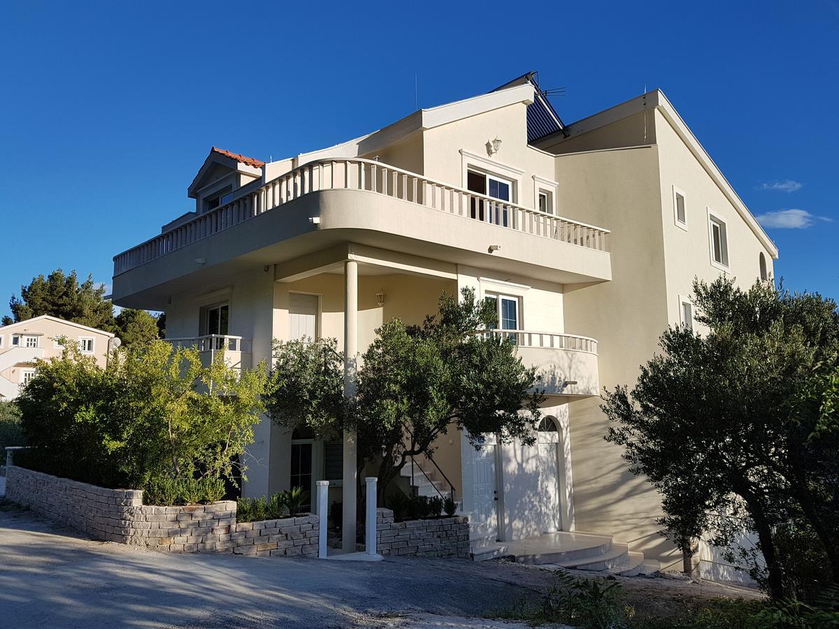 Apartments Vile Holiday Živogošće Kültér fotó